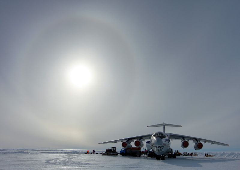33-goda-nazad-il-76td-sovershil-posadku-antarktide
